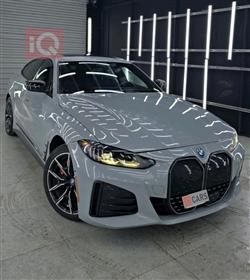 بی ئێم دەبڵیو i4